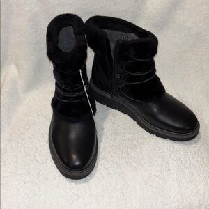 Clarks Ivery Crystal / Ivery Jump.